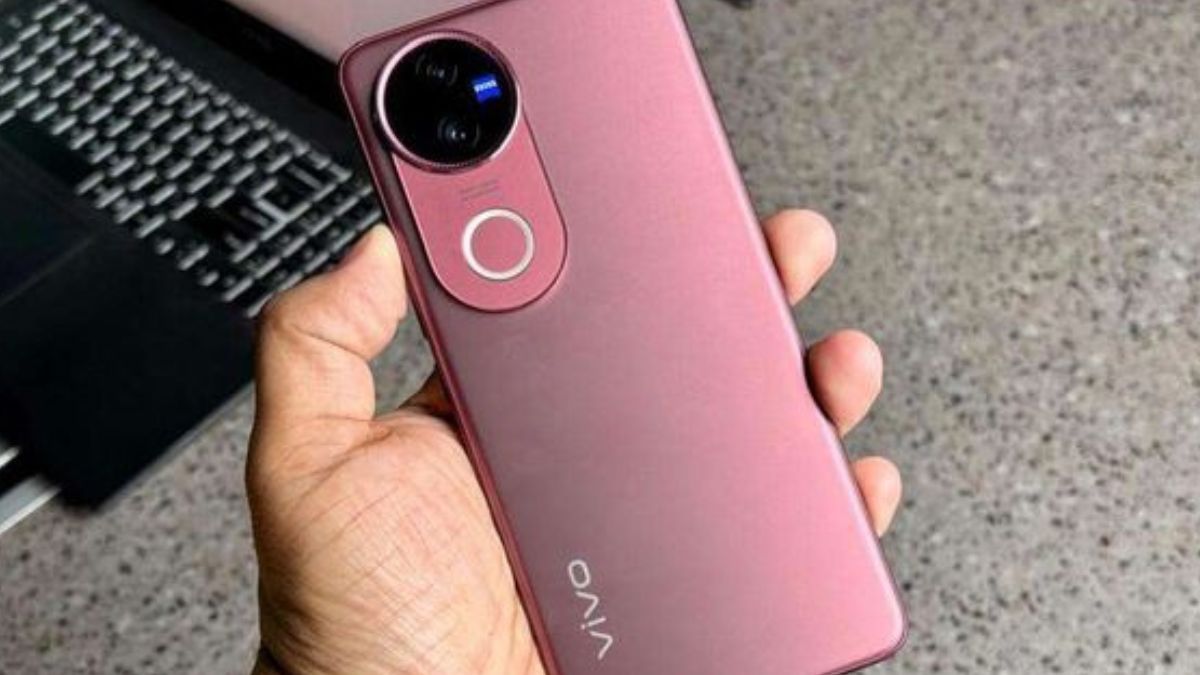 2025 : Flipkart sale offers on Vivo V50e 5G phone !