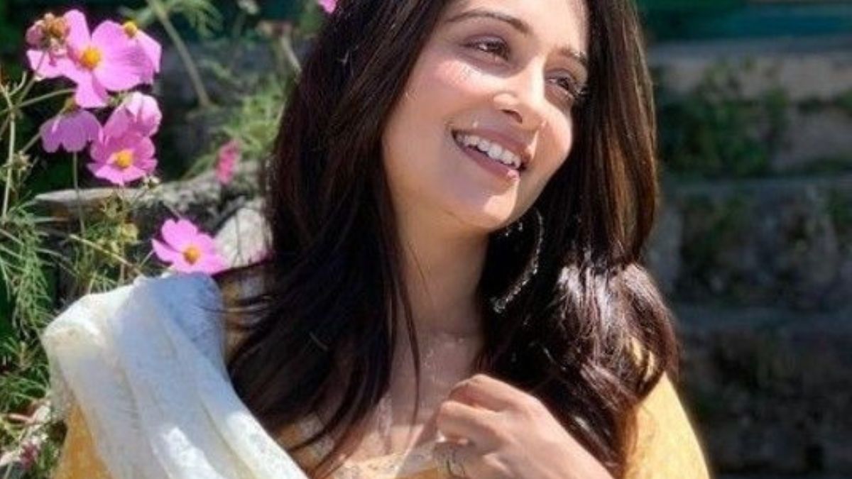 Deepika Kakkar promotes weapons in the heroine's stomach